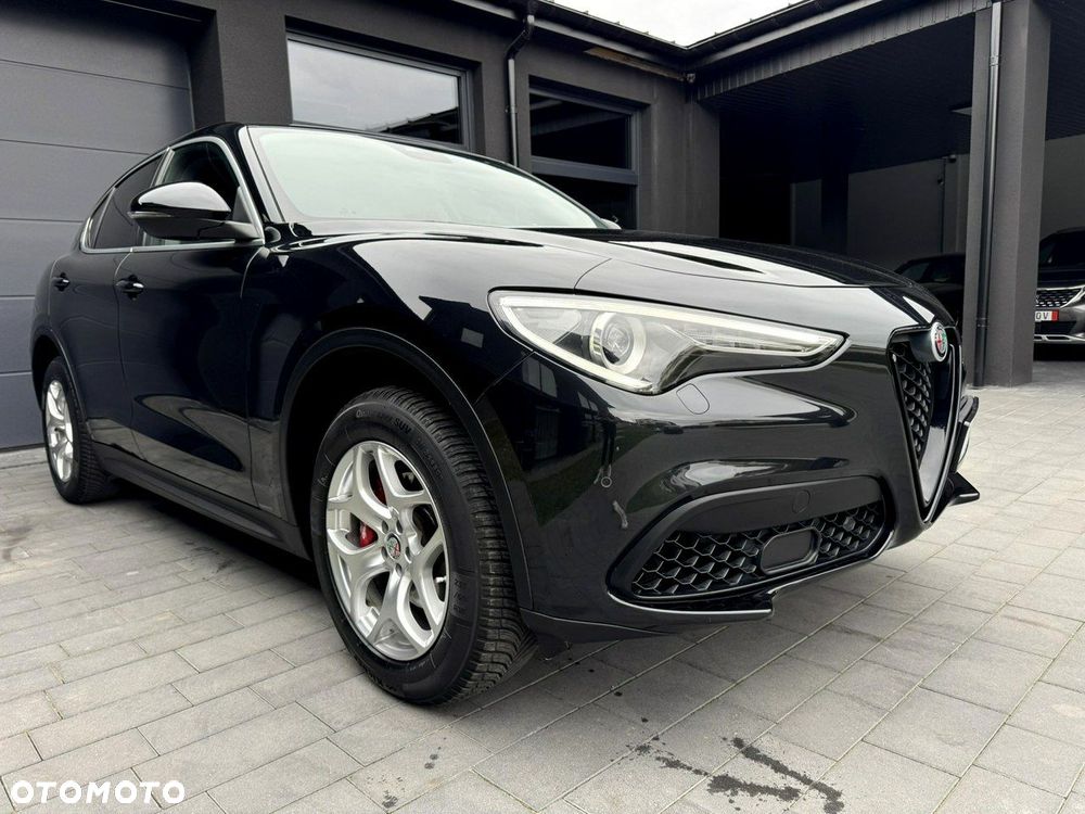 Alfa Romeo Stelvio - 36