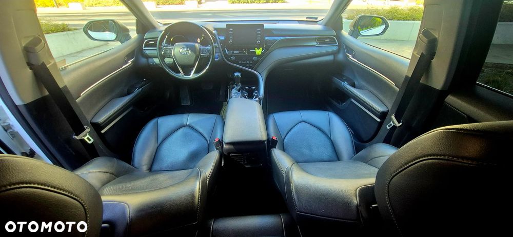 Toyota Camry 2.5 Hybrid Comfort CVT - 8