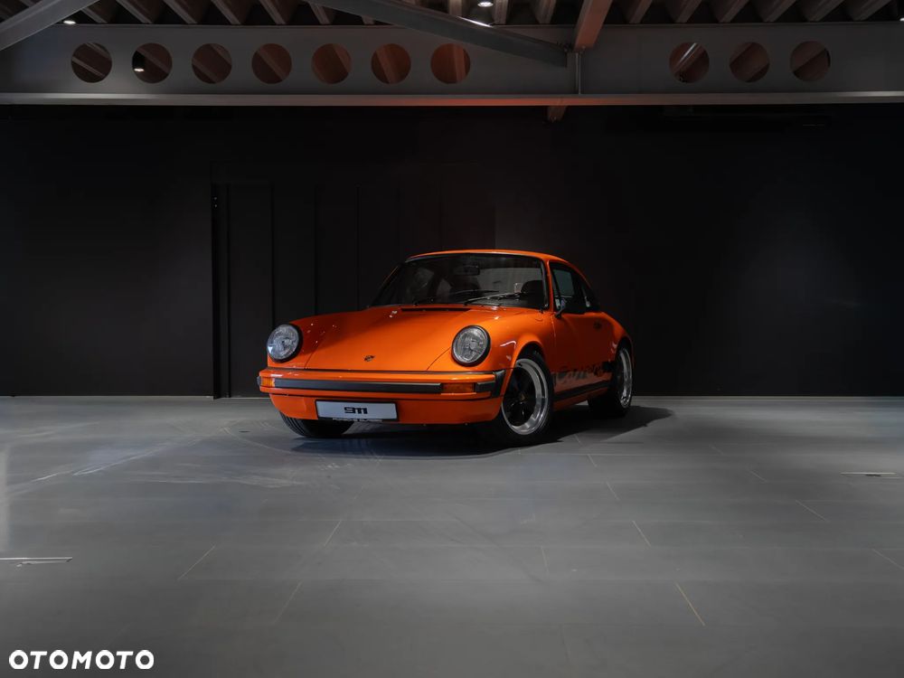 Porsche 911 - 1