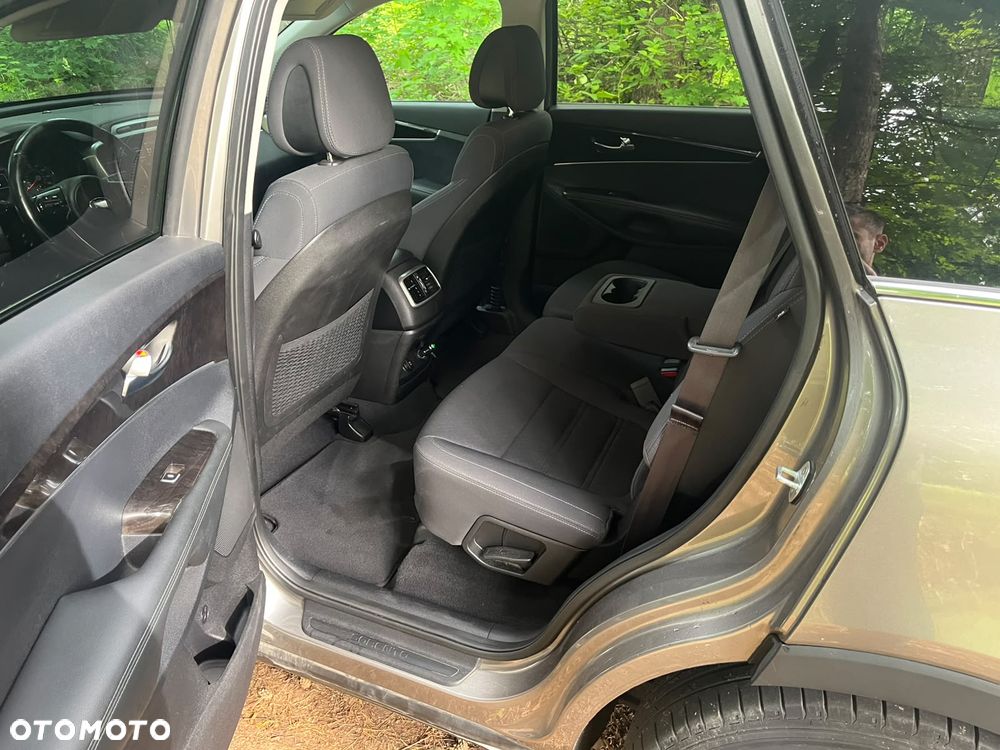 Kia Sorento - 8