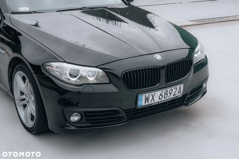 BMW Seria 5 528i xDrive - 8