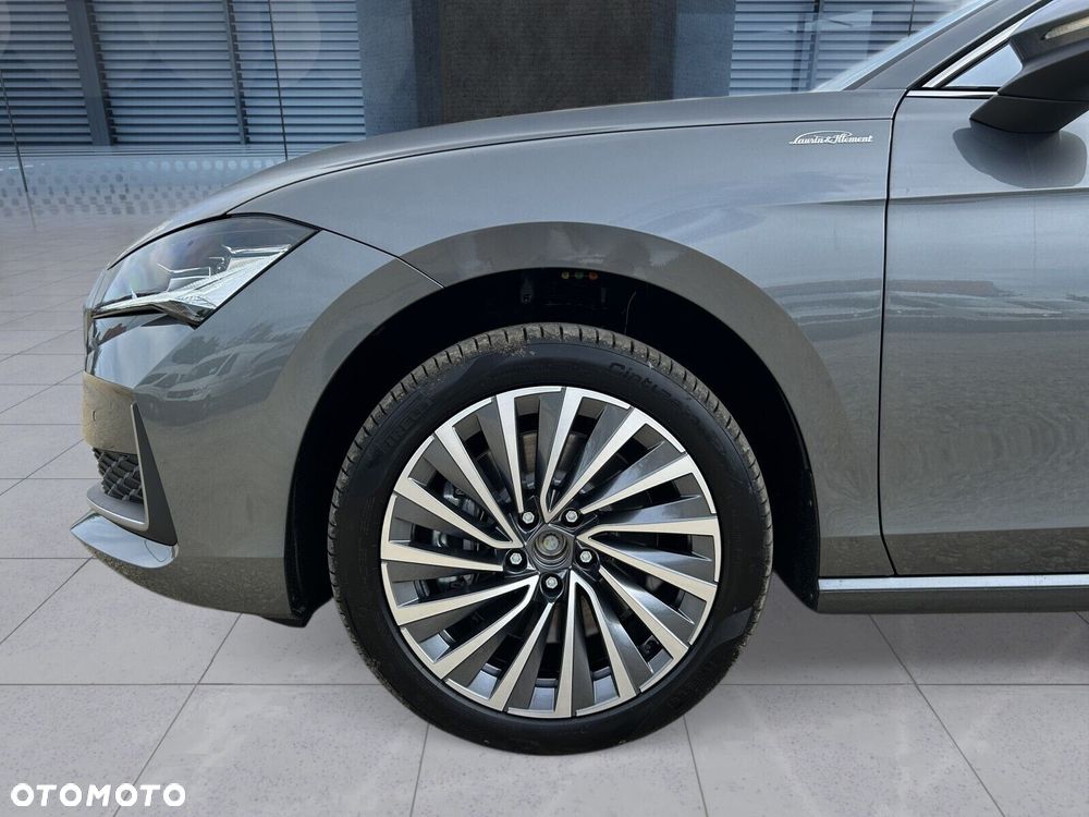 Skoda Superb 2.0 TDI SCR 4x4 L&K DSG - 36