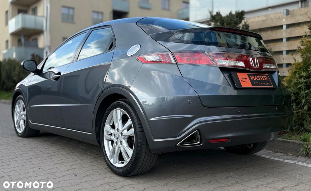 Honda Civic 1.8i-VTEC Automatik Executive - 4