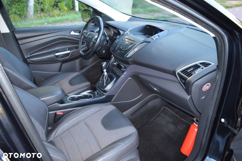 Ford Kuga - 17