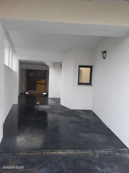 MORADIA  Reabilitada T5 - Grande imagem: 5/9