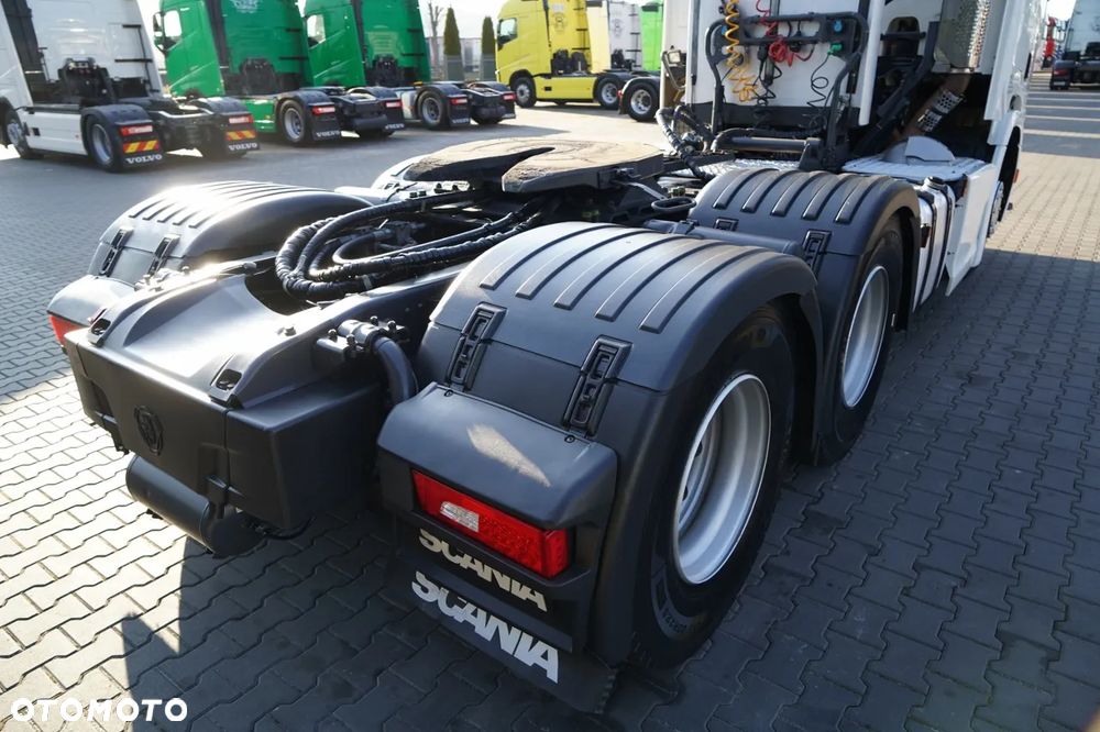 Scania R 650 / V8 / 6x4 / HYDRAULIKA /  DMC: 100.000 KG / I-PARK COOL / 3 OSIOWY CIĄGNIK SIODŁOWY / OPONY 100% - 16