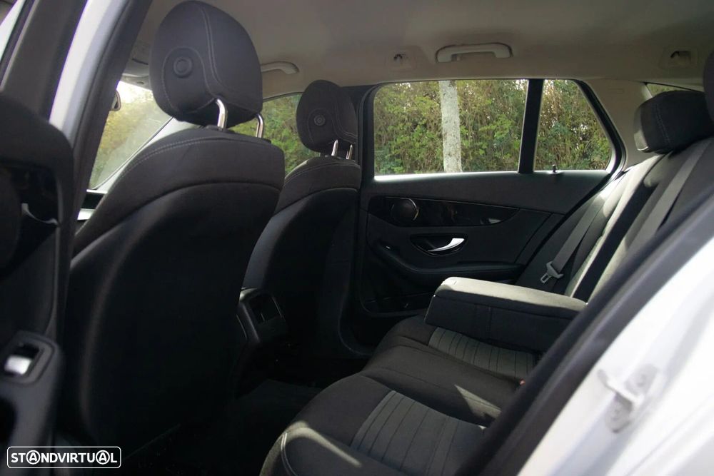 Mercedes-Benz C 180 - 22