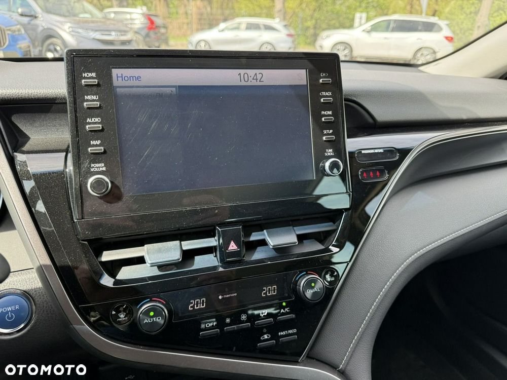 Toyota Camry - 26