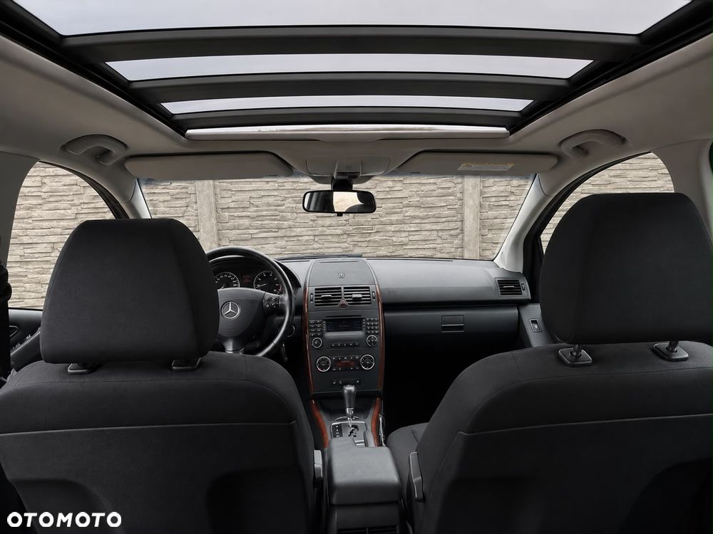 Mercedes-Benz Klasa A 180 Autotronic Avantgarde - 16