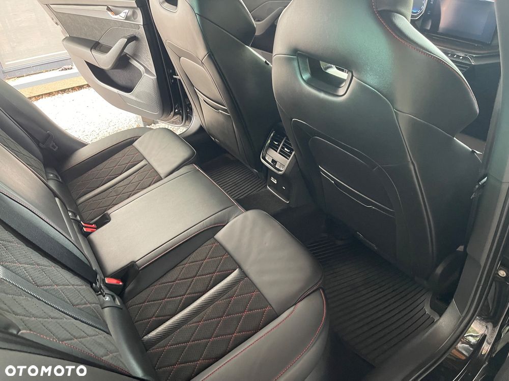 Skoda Octavia 2.0 TSI RS DSG - 27
