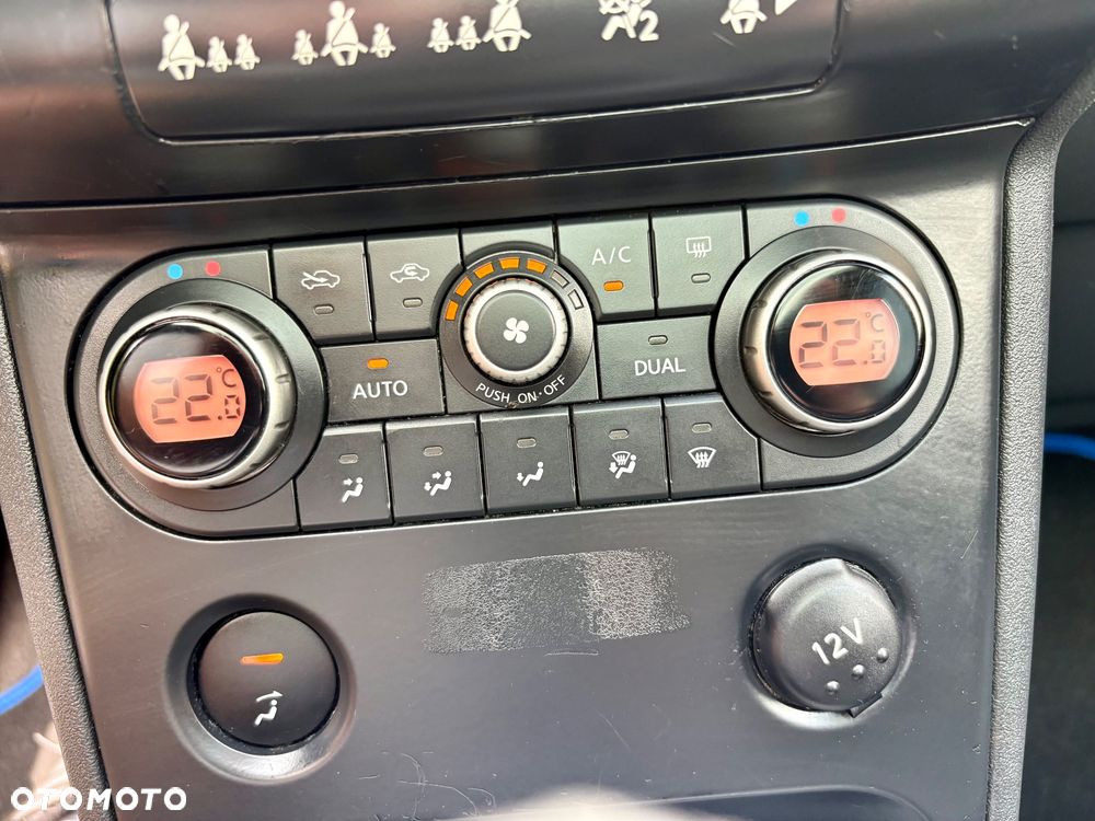 Nissan Qashqai 2.0 4 x 4 tekna - 12