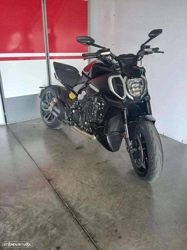 Ducati Diavel V4 - 2