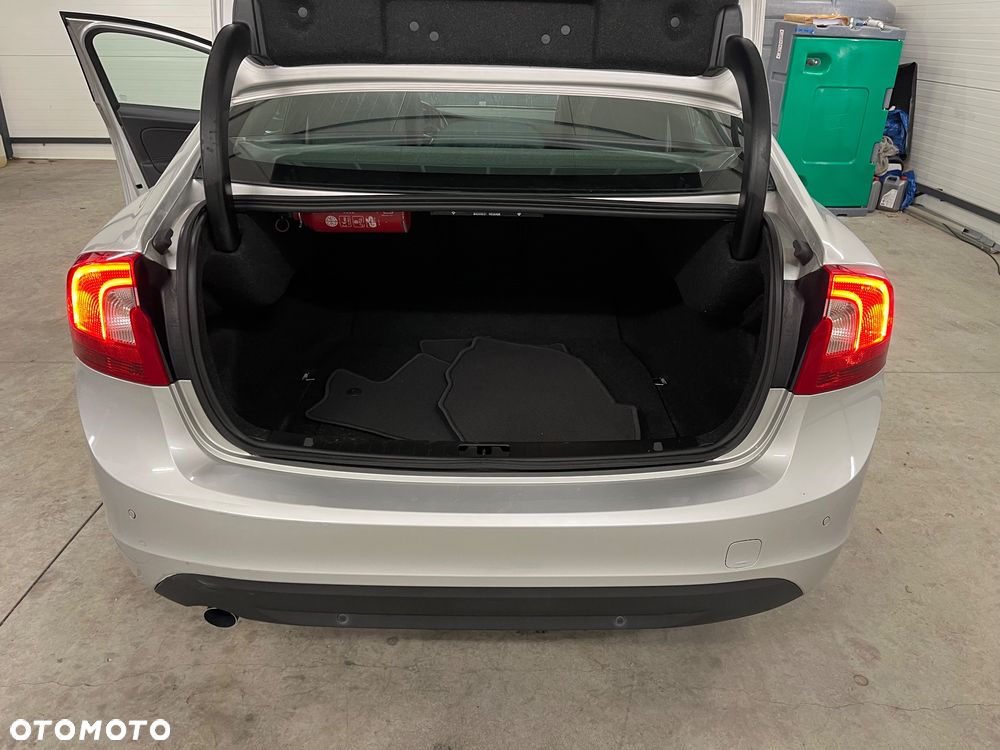 Volvo S60 - 14