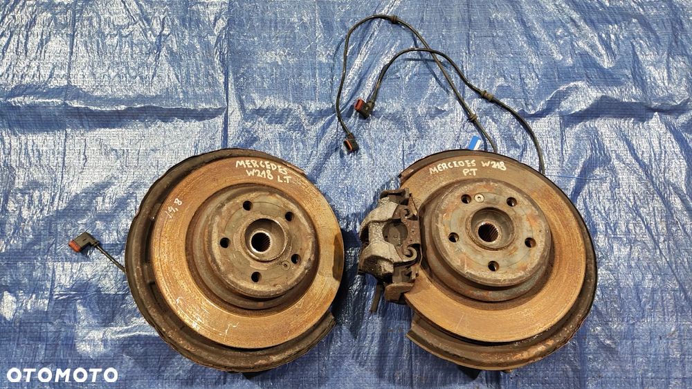 ZWROTNICA TARCZA ZACISK PÓŁOŚ LEWY PRAWY TYŁ MERCEDES CLS W218 3.0 CDI V6 - 6