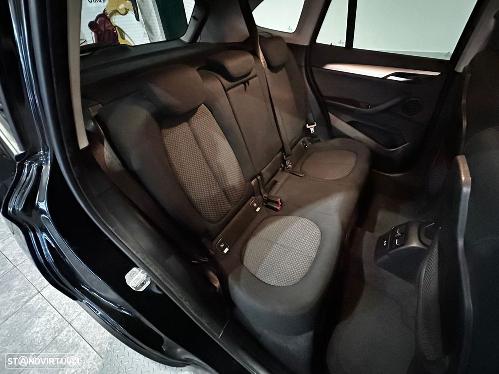 BMW X1 16 d sDrive Advantage - 31