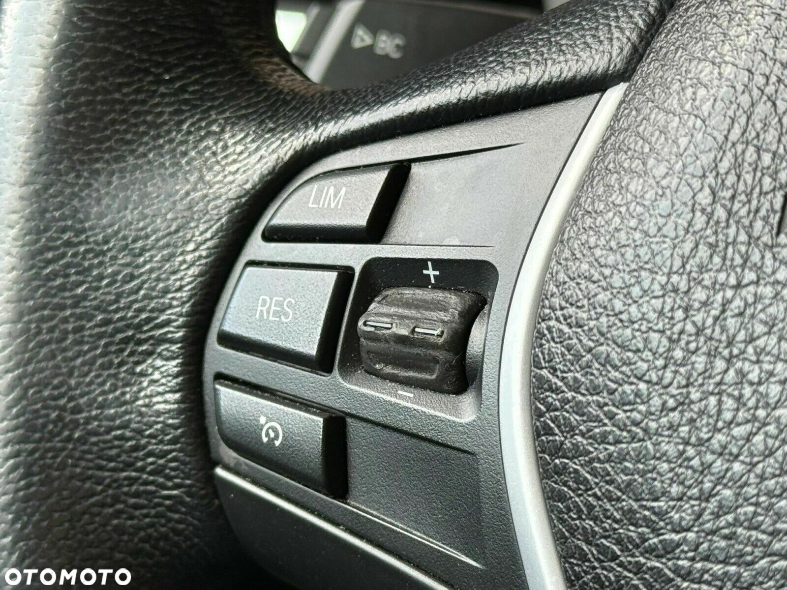 BMW Seria 3 - 16