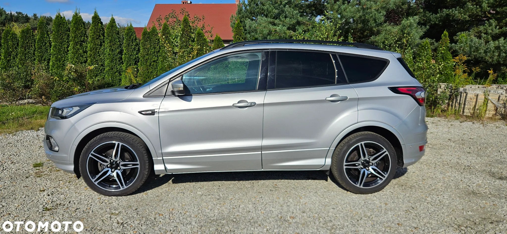 Ford Kuga 2.0 TDCi 2x4 ST-Line - 11
