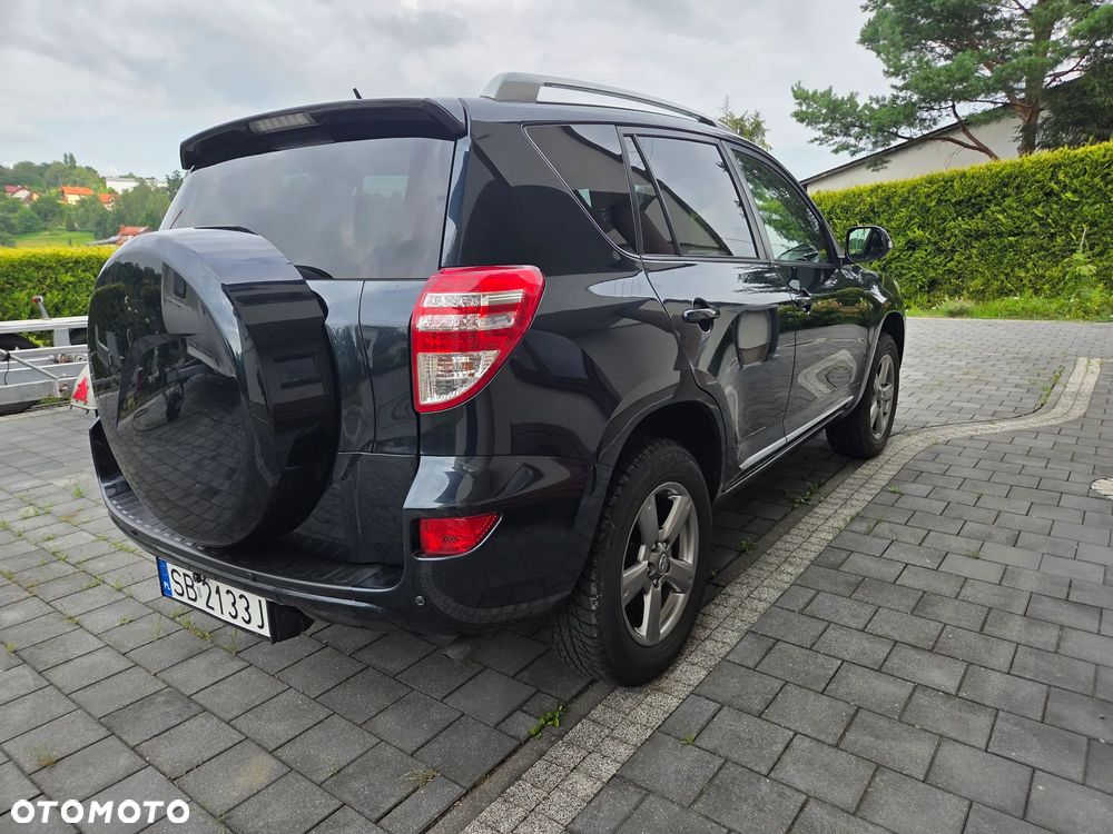 Toyota RAV4 - 4