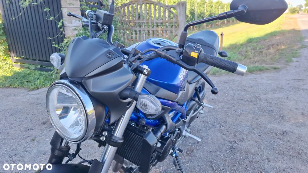 Suzuki SV - 18