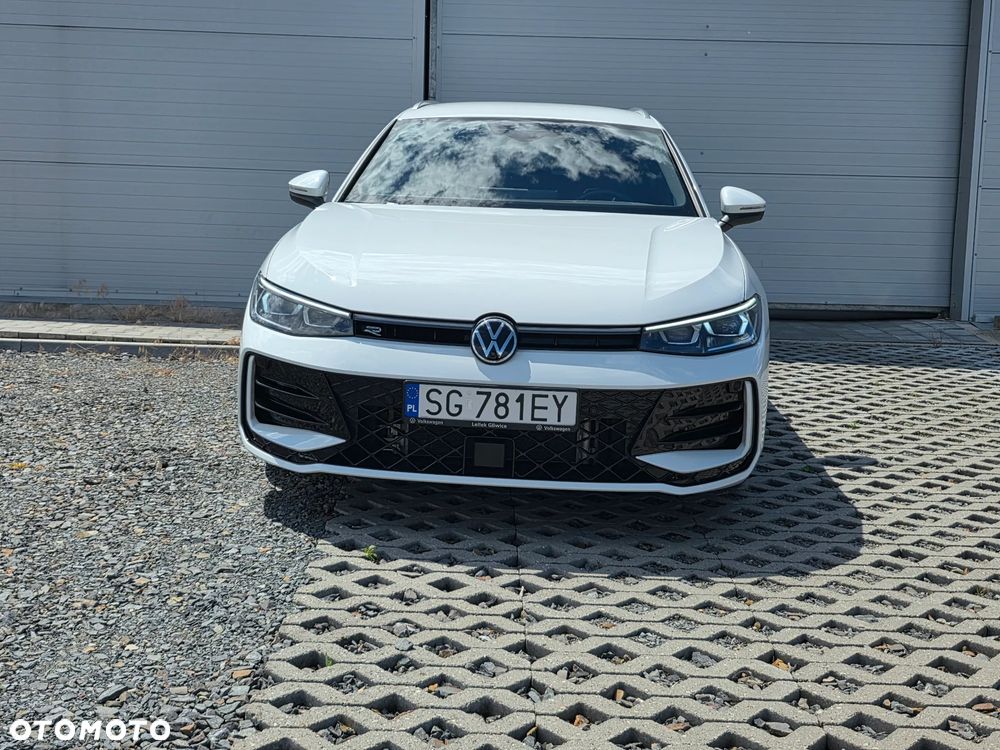 Volkswagen Passat - 14