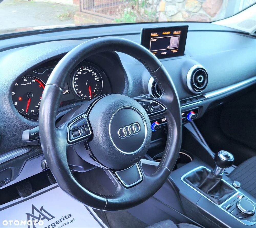 Audi A3 Sportback 1.4 TFSI Attraction - 26