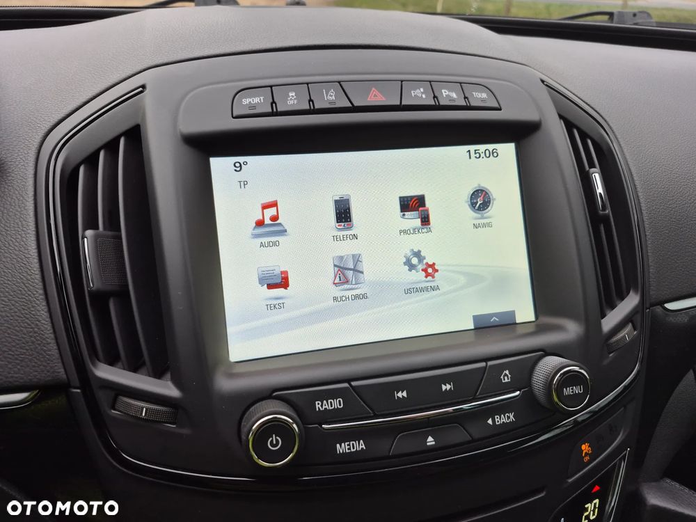 Opel Insignia 2.0 SIDI Turbo 4x4 Sports Tourer Innovation - 27