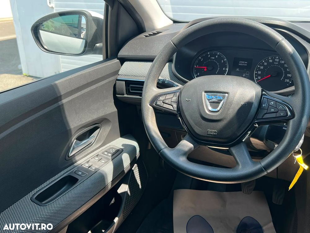 Dacia Logan TCe 90 MT6 Comfort - 13