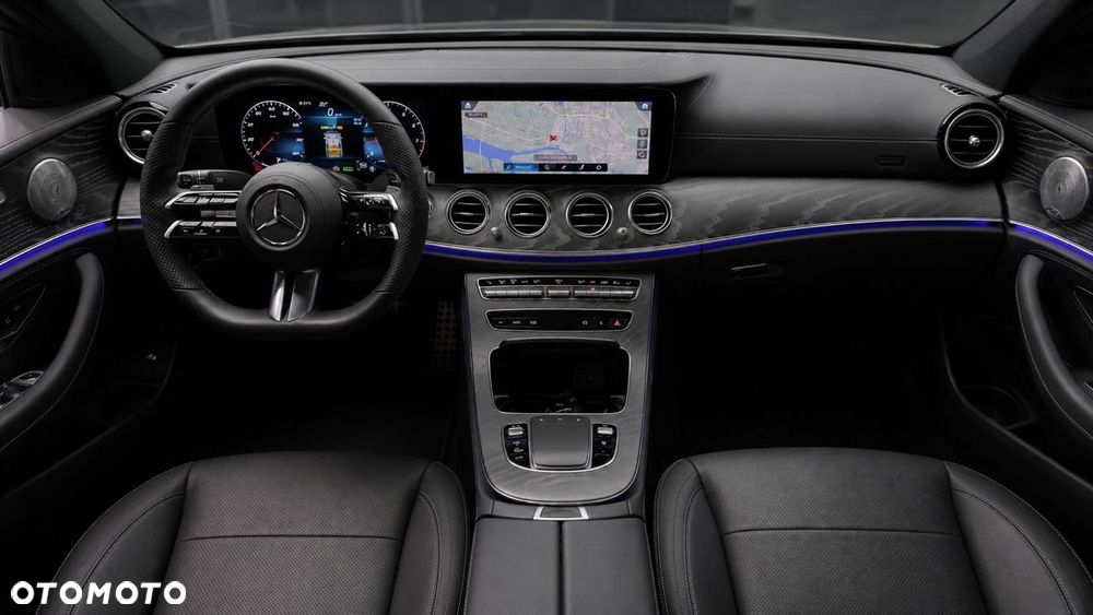 Mercedes-Benz Klasa E 300 9G-TRONIC AMG Line - 7