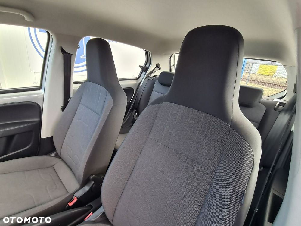 Volkswagen up! 1.0 move - 19