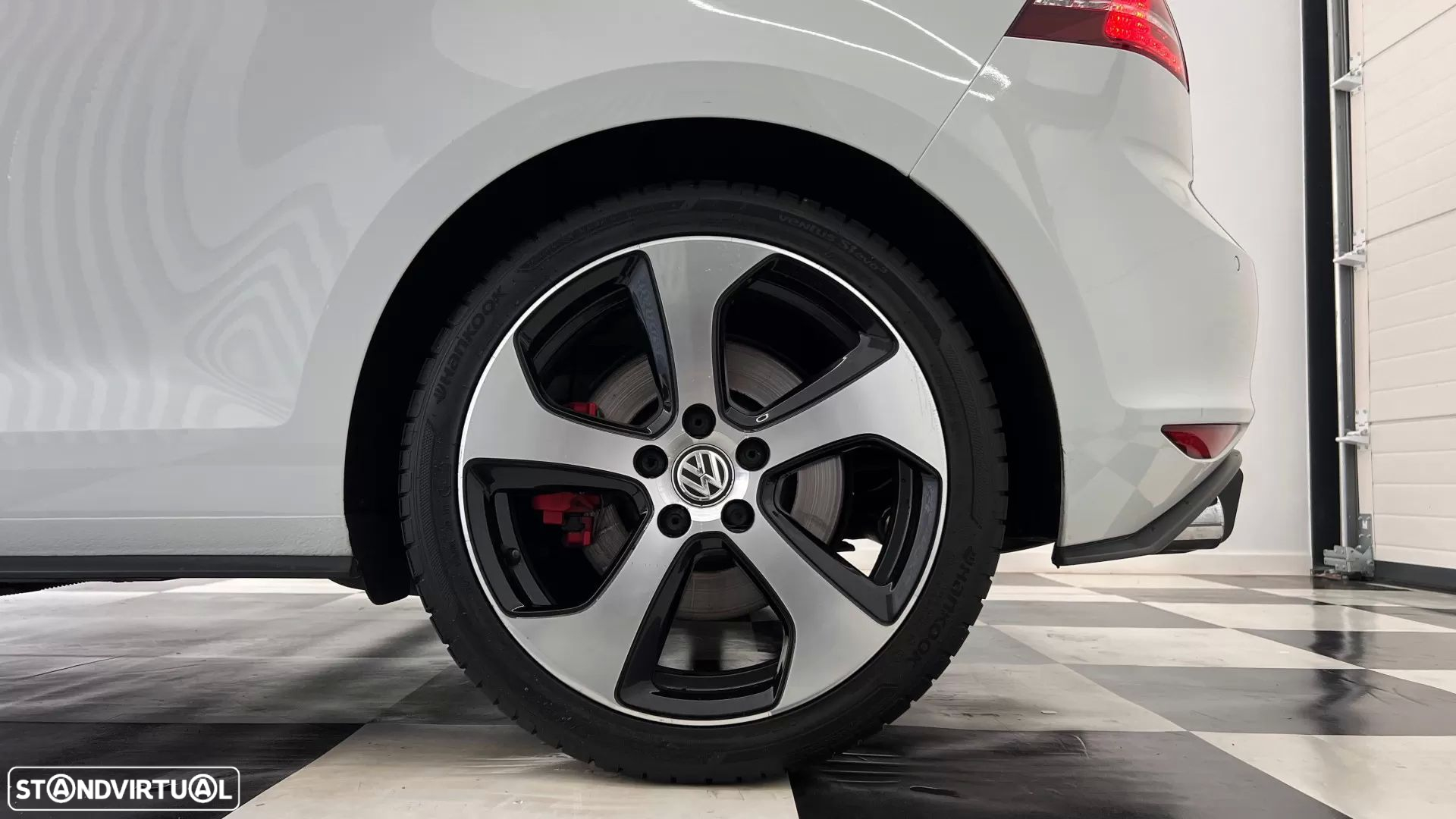 VW Golf 2.0 TSi GTi DSG - 11