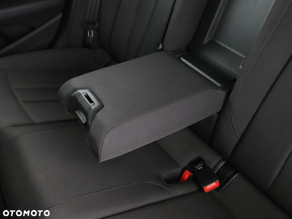 Audi A4 Avant 35 TFSI - 38