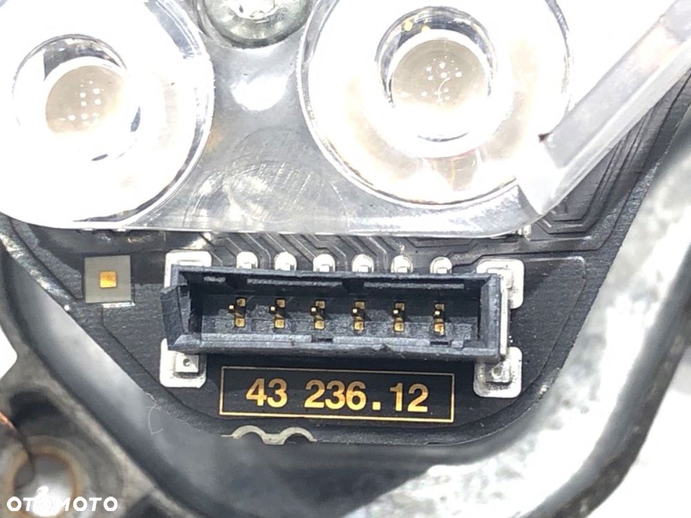 KIERUNKOWSKAZ PRAWY PRZÓD LED  BMW 5 Touring (F11) 2009 - 2017 525 d xDrive 155 kW [211 KM] olej - 3