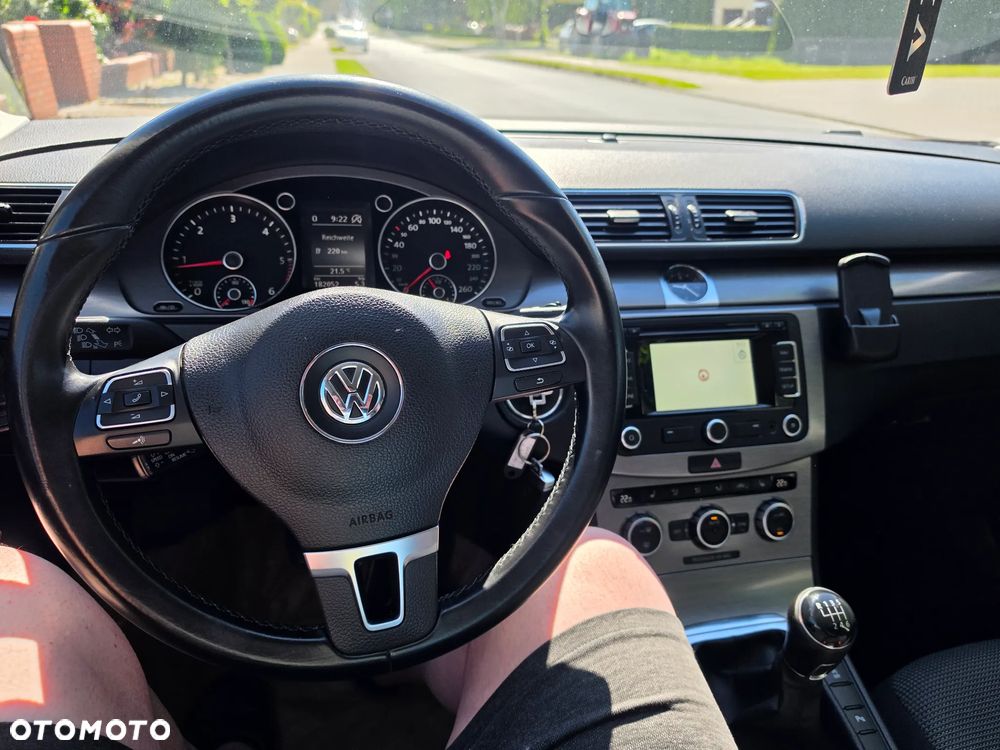 Volkswagen Passat 1.6 TDI BlueMotion Technology Trendline - 18