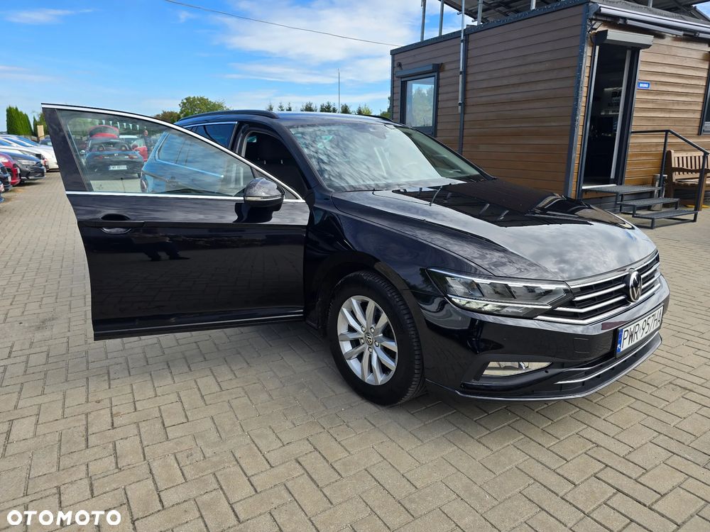 Volkswagen Passat Variant - 22