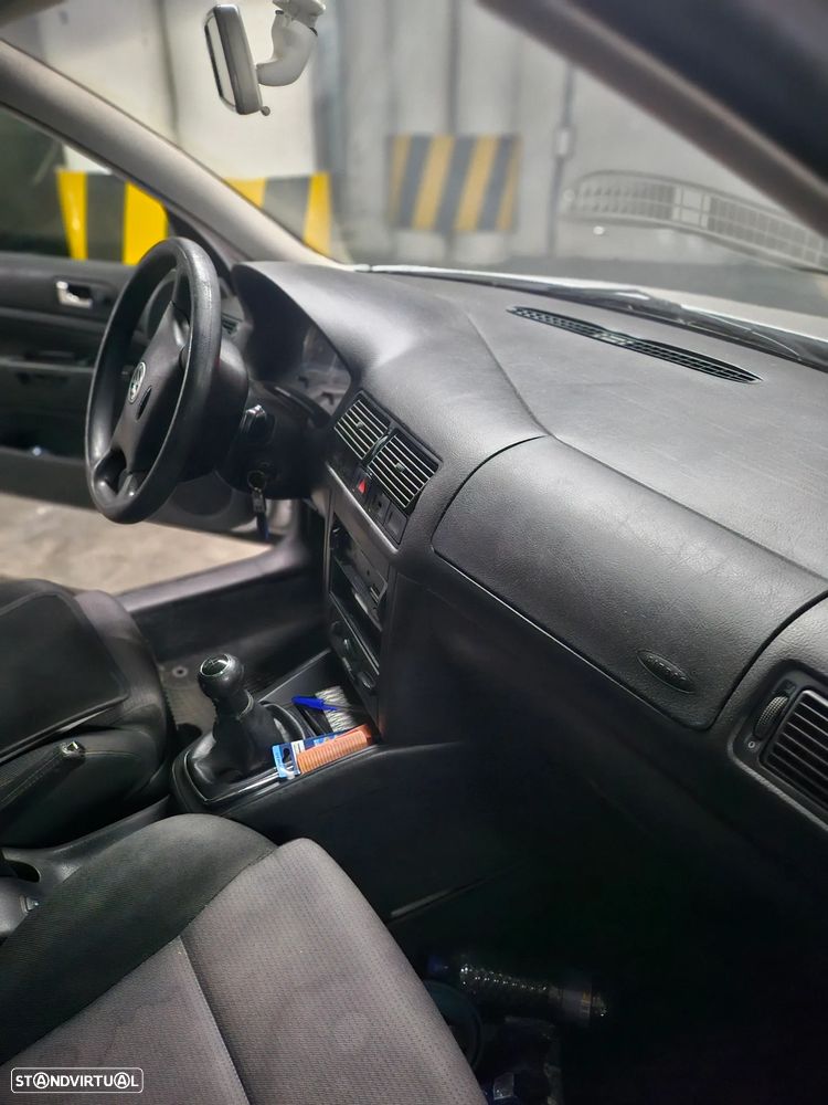 VW Golf Variant 1.6 Confortline - 11