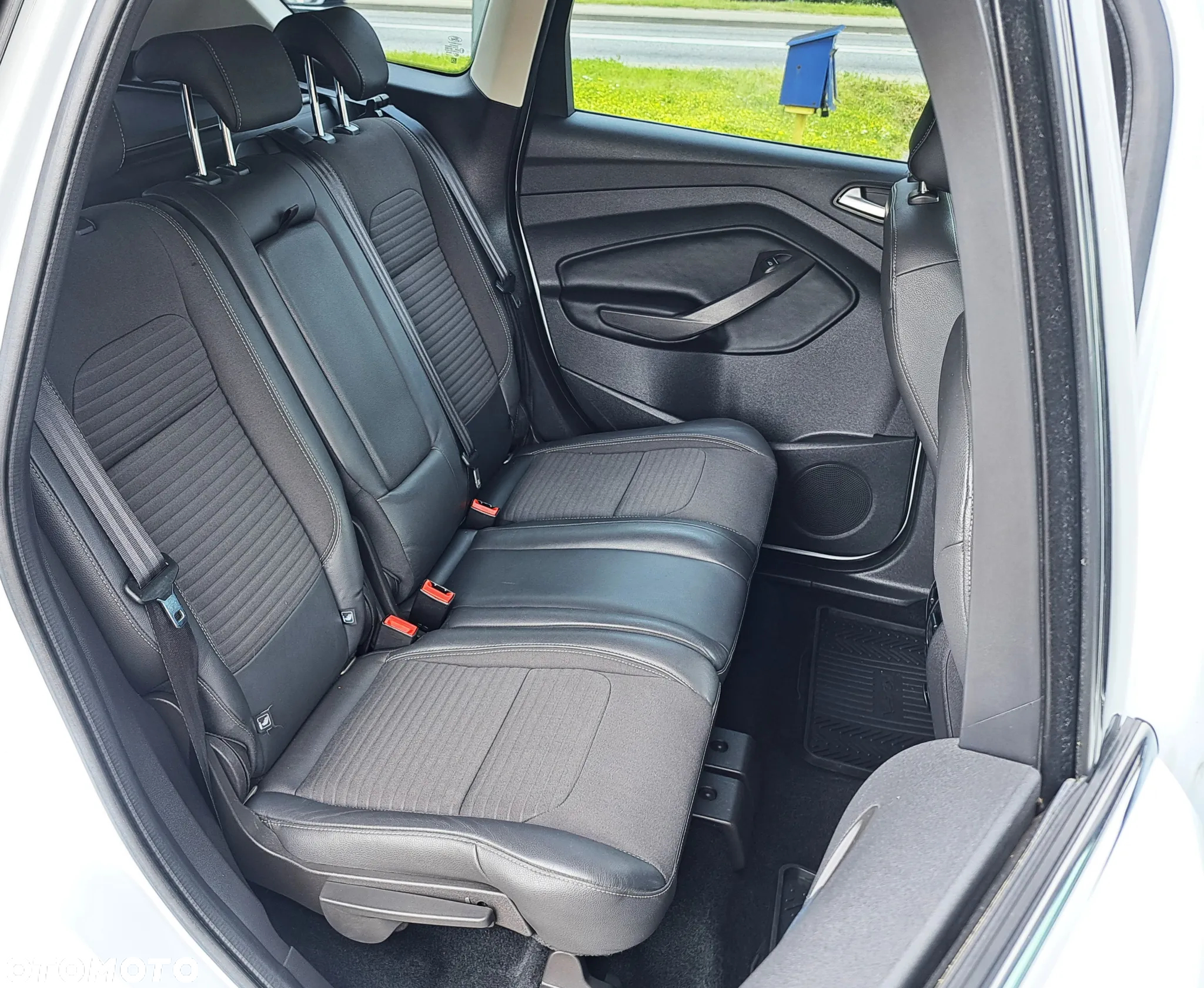 Ford Kuga 2.0 TDCi 4WD Titanium - 24