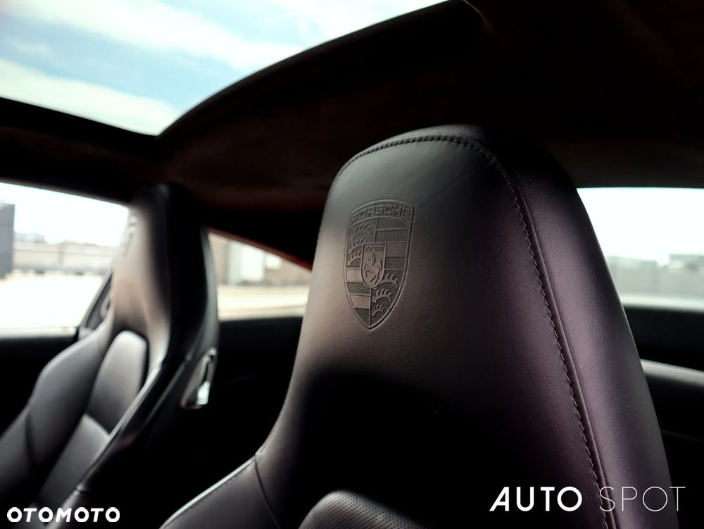 Porsche 911 Turbo S - 19