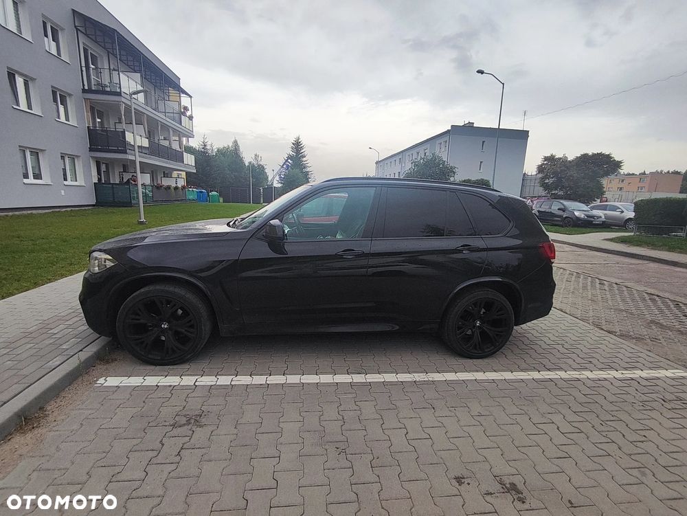 BMW X5 xDrive50i - 2