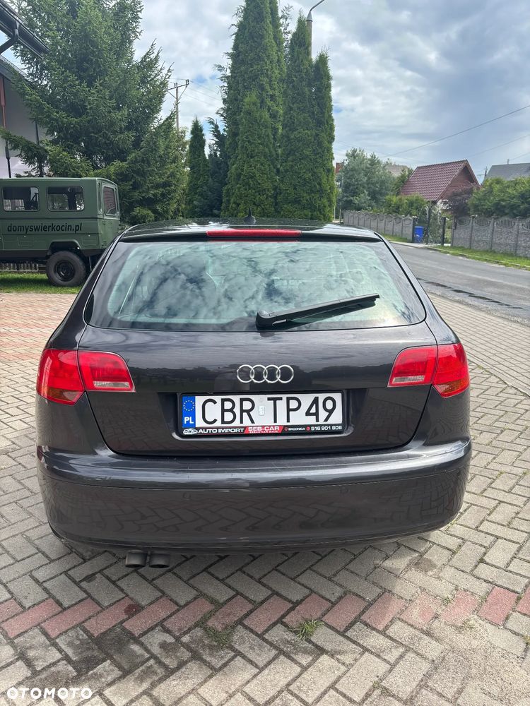 Audi A3 Sportback 1.9 TDI DPF Attraction - 4