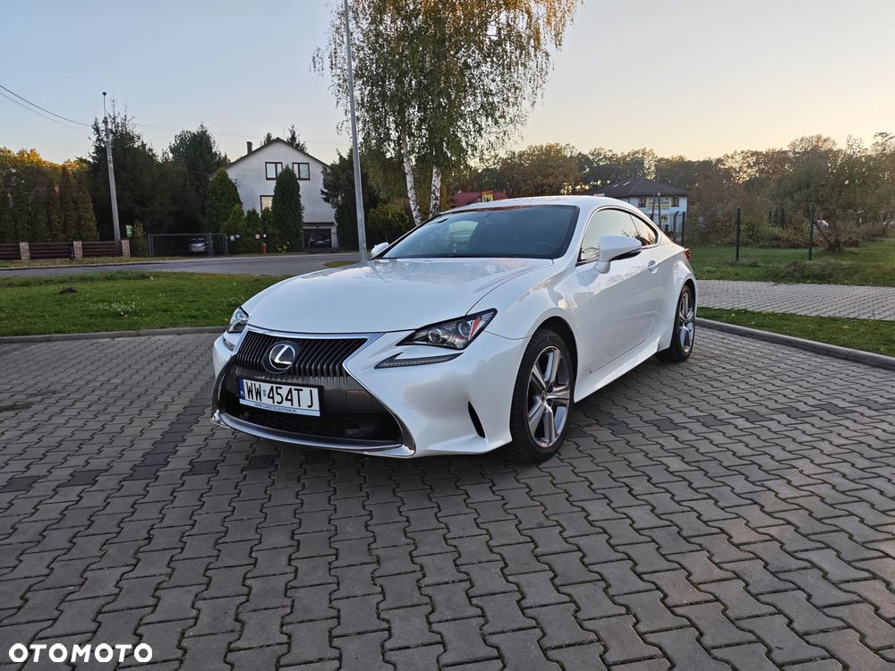Lexus RC - 1