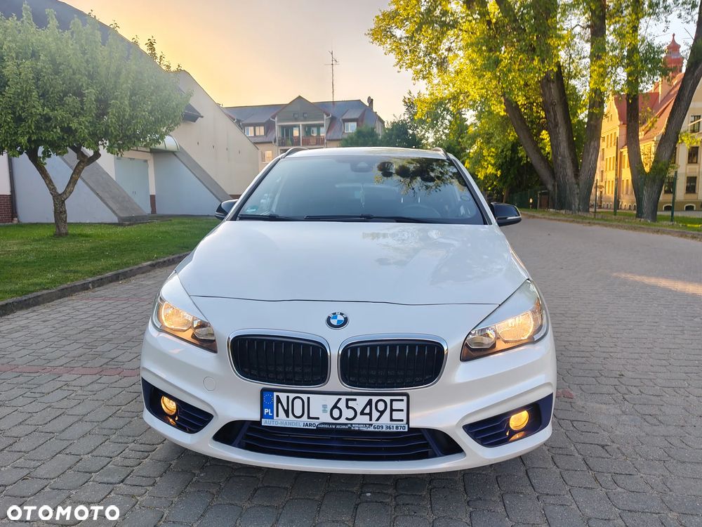 BMW Seria 2 218d Sport - 30