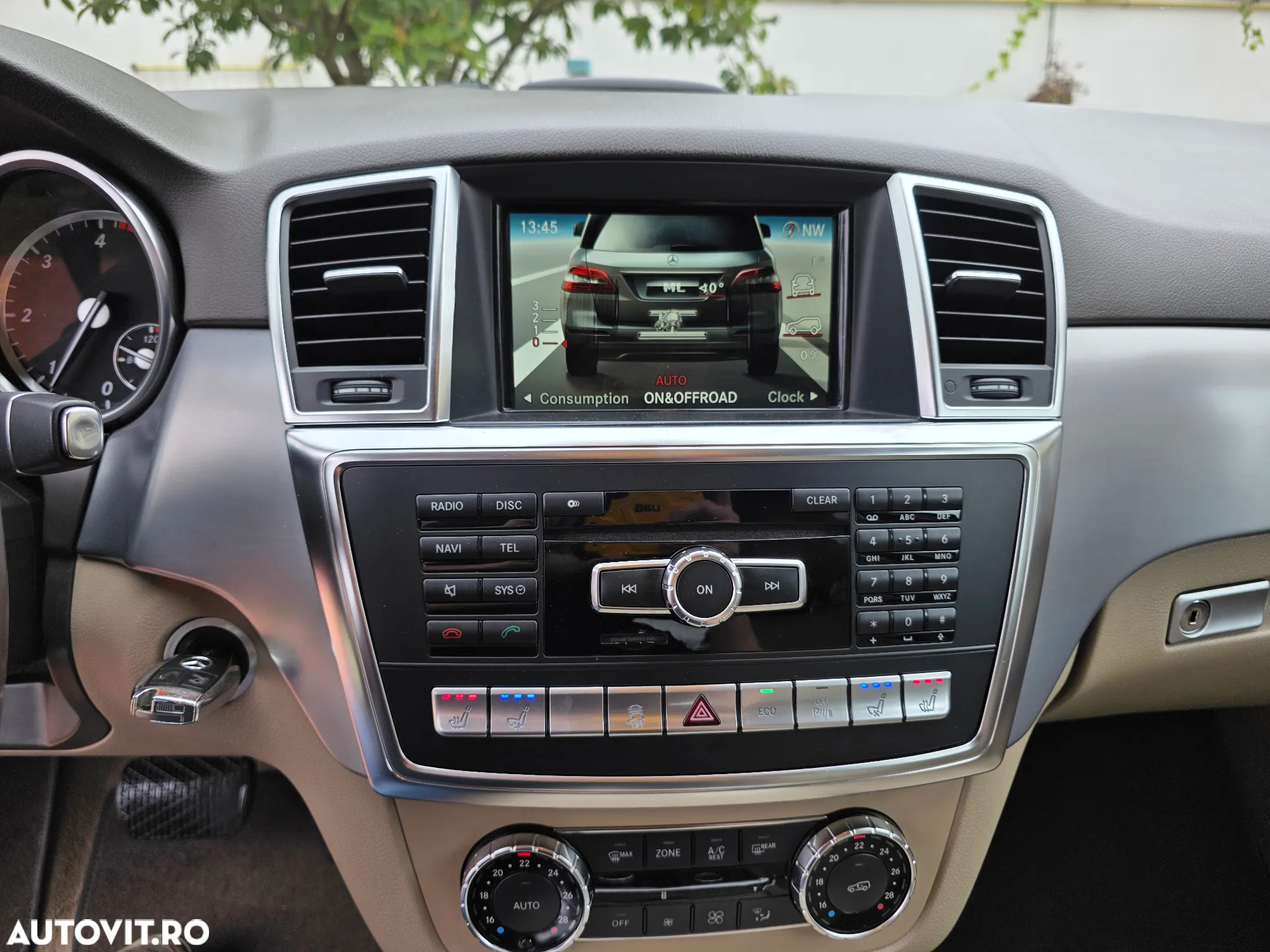 Mercedes-Benz ML 350 BlueTec 4MATIC Aut - 11