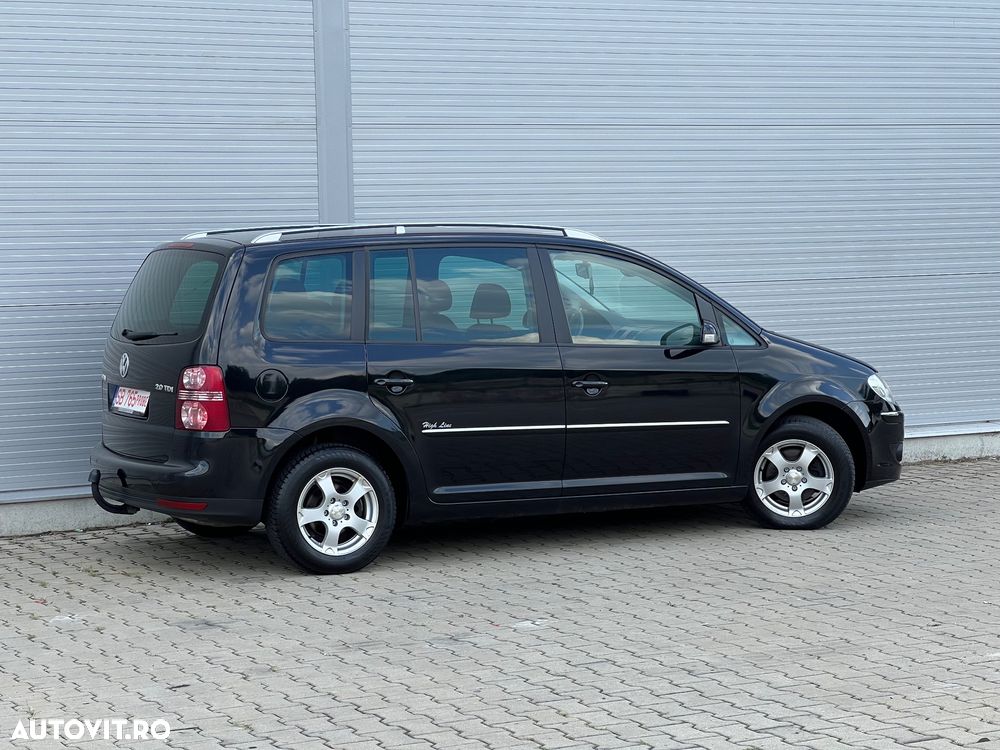Volkswagen Touran 2.0 TDI Comfortline - 2