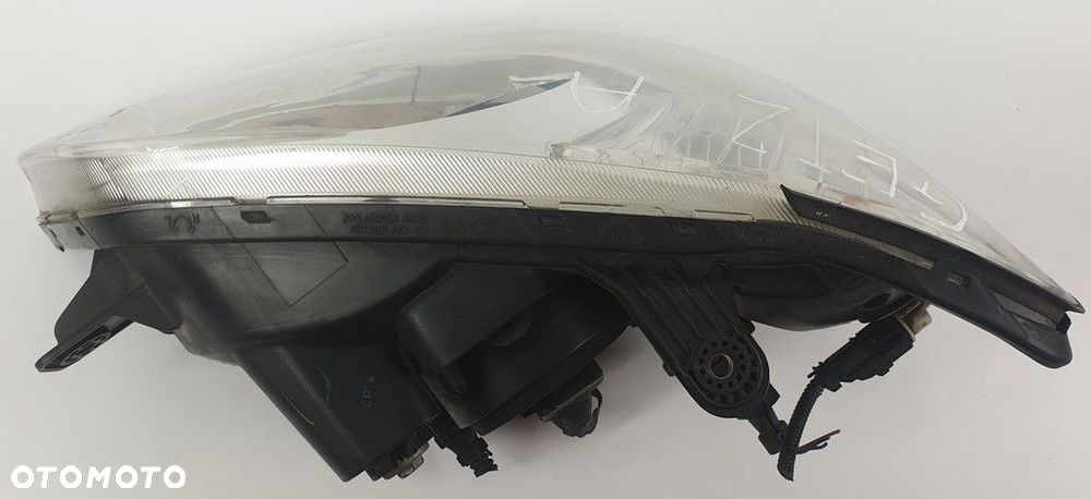 LAMPA PRAWA PRZEDNIA PRZÓD HYUNDAI GETZ EUROPA - 3