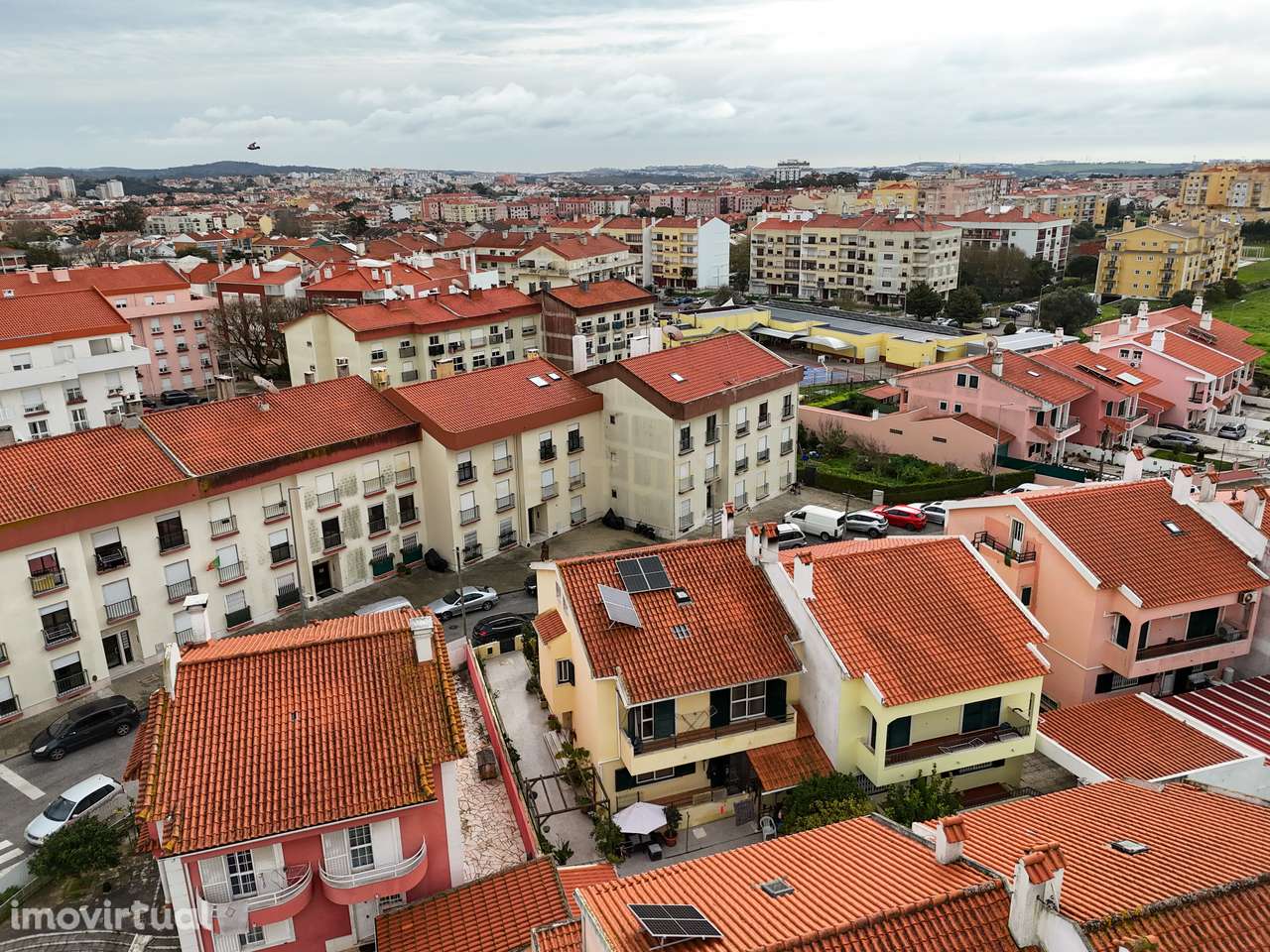 Espetacular Moradia T5 em Algueirão Mem Martins, Sintra - Grande imagem: 5/40