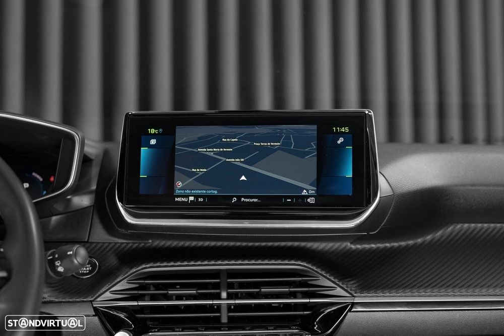 Peugeot e-2008 Allure - 18