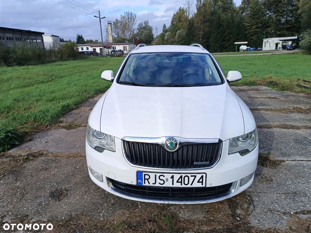 Skoda Superb 1.6 TDI GreenLine - 2