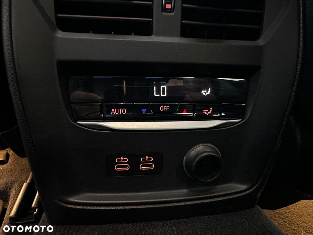 BMW Seria 3 330i M Sport - 30