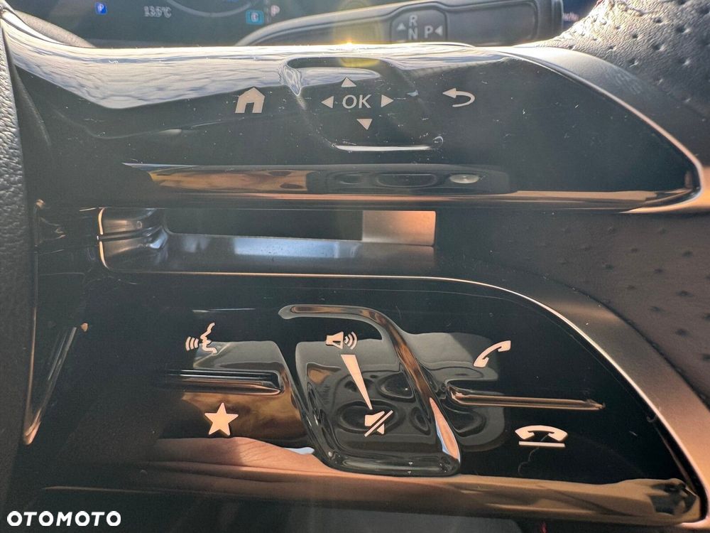 Mercedes-Benz GLB - 26