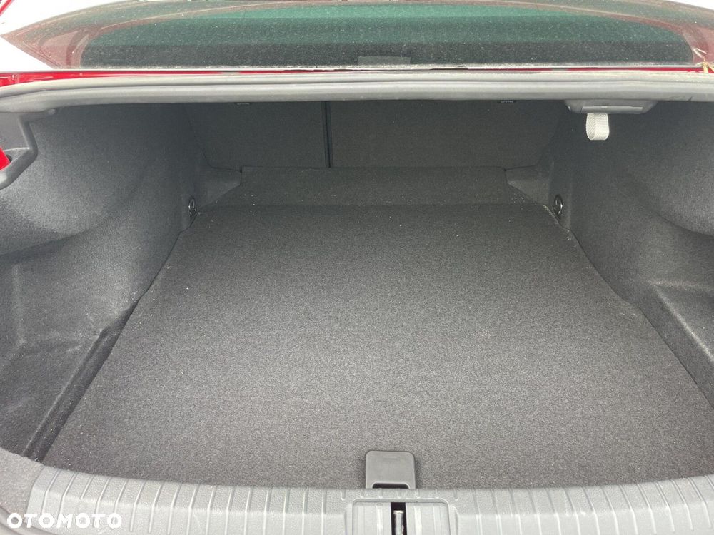 Volkswagen Passat 2.0 TDI EVO Essence - 17